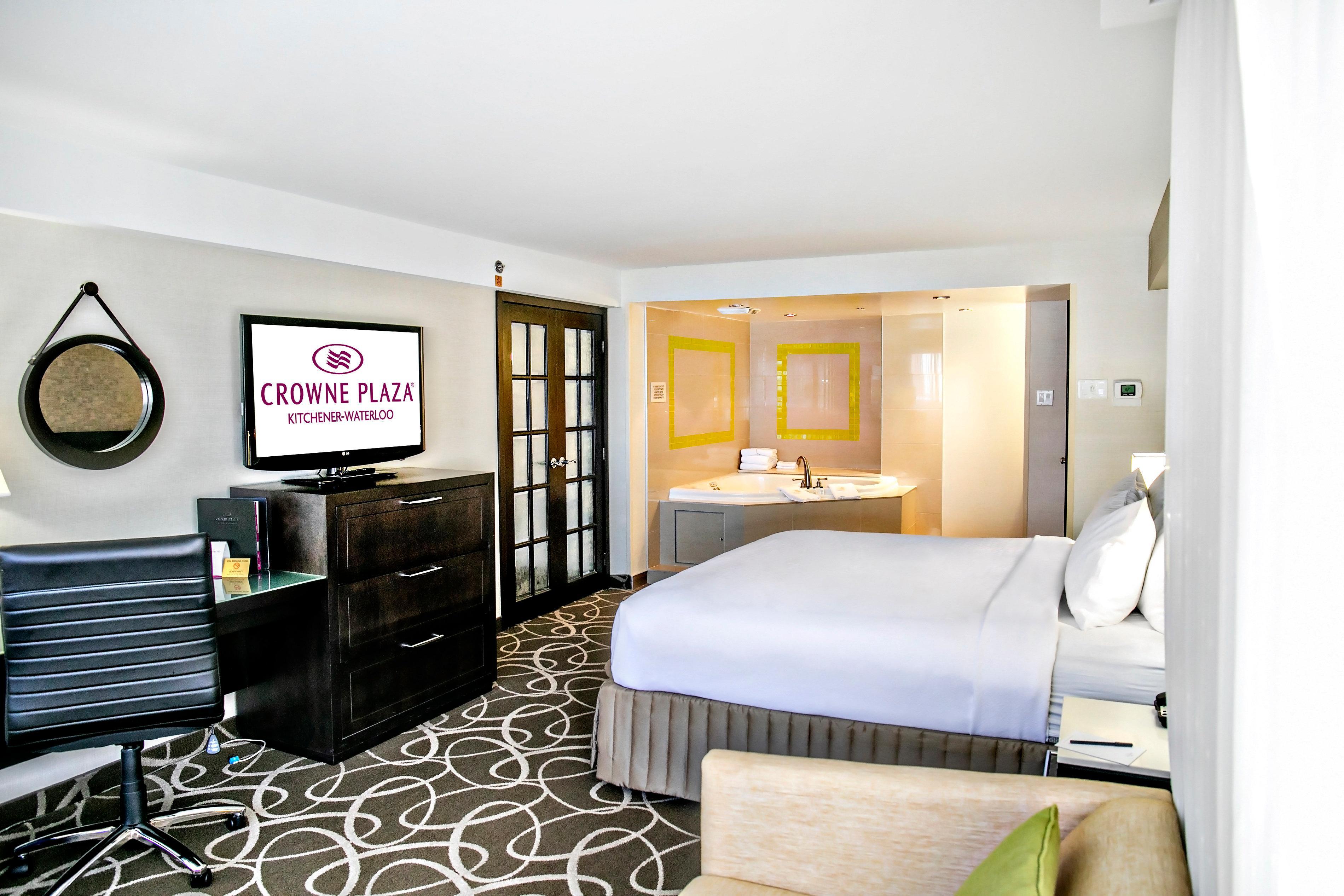 Hotel Crowne Plaza Kitchener-Waterloo By Ihg Exterior foto