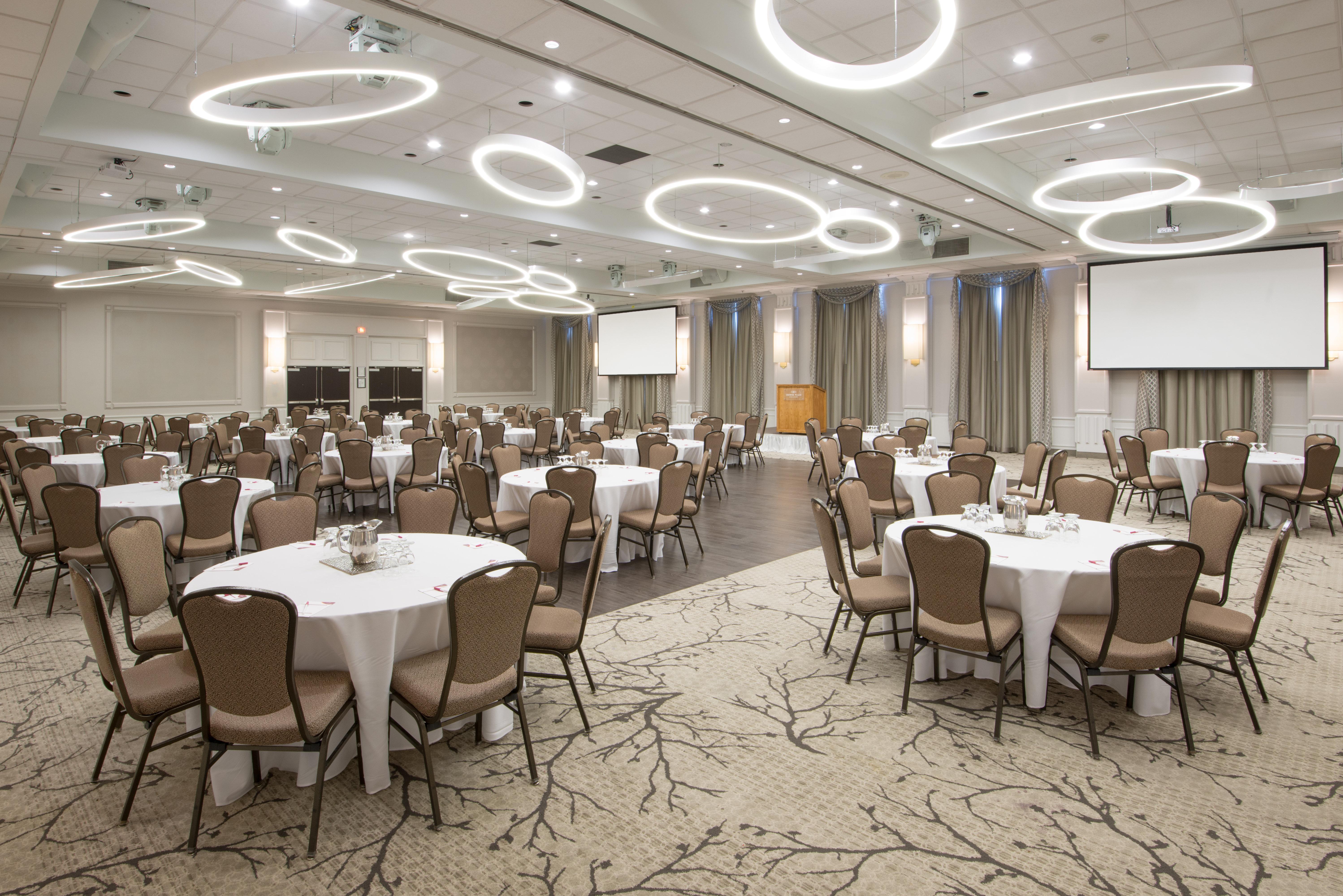 Hotel Crowne Plaza Kitchener-Waterloo By Ihg Exterior foto