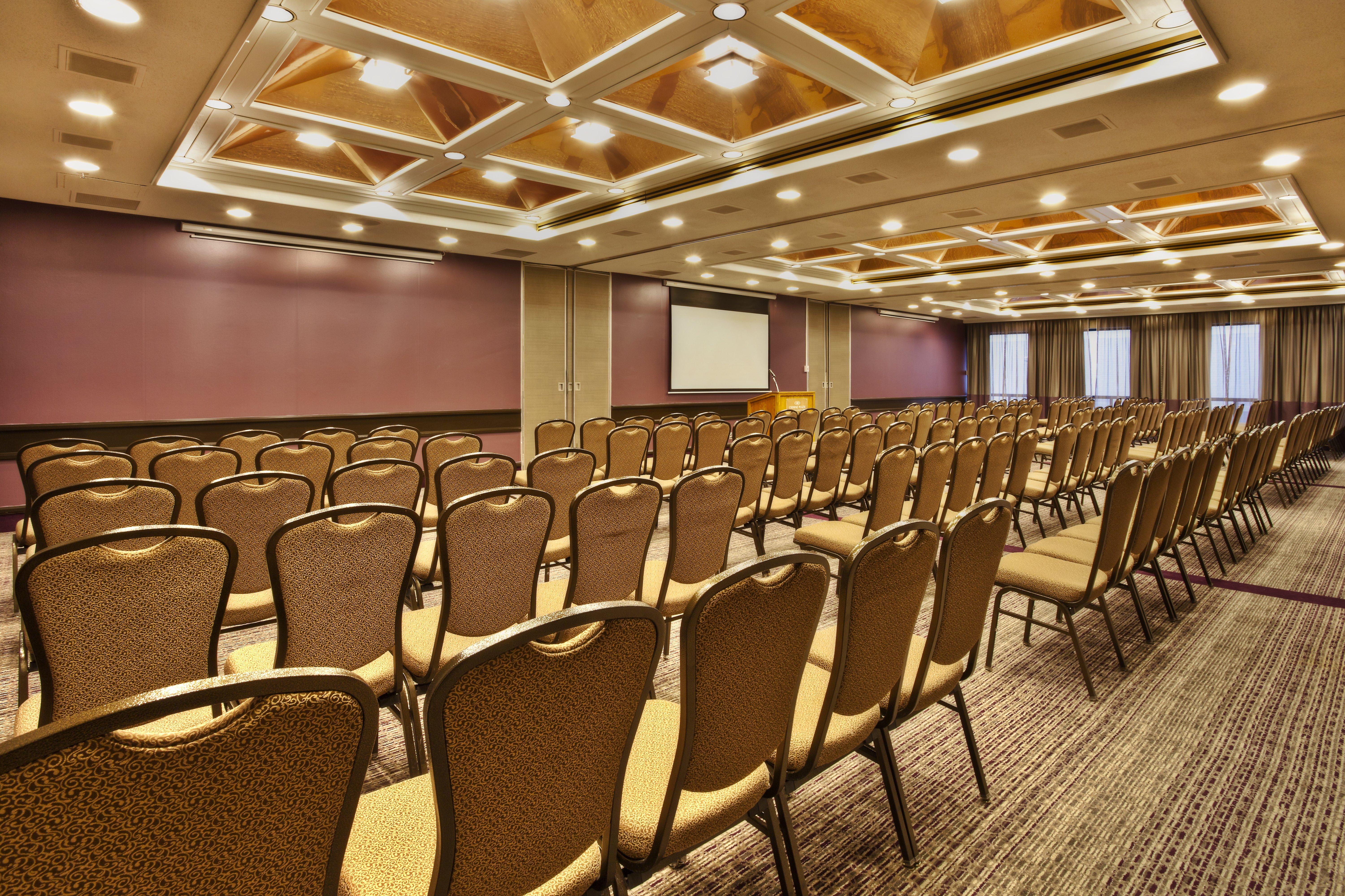 Hotel Crowne Plaza Kitchener-Waterloo By Ihg Exterior foto