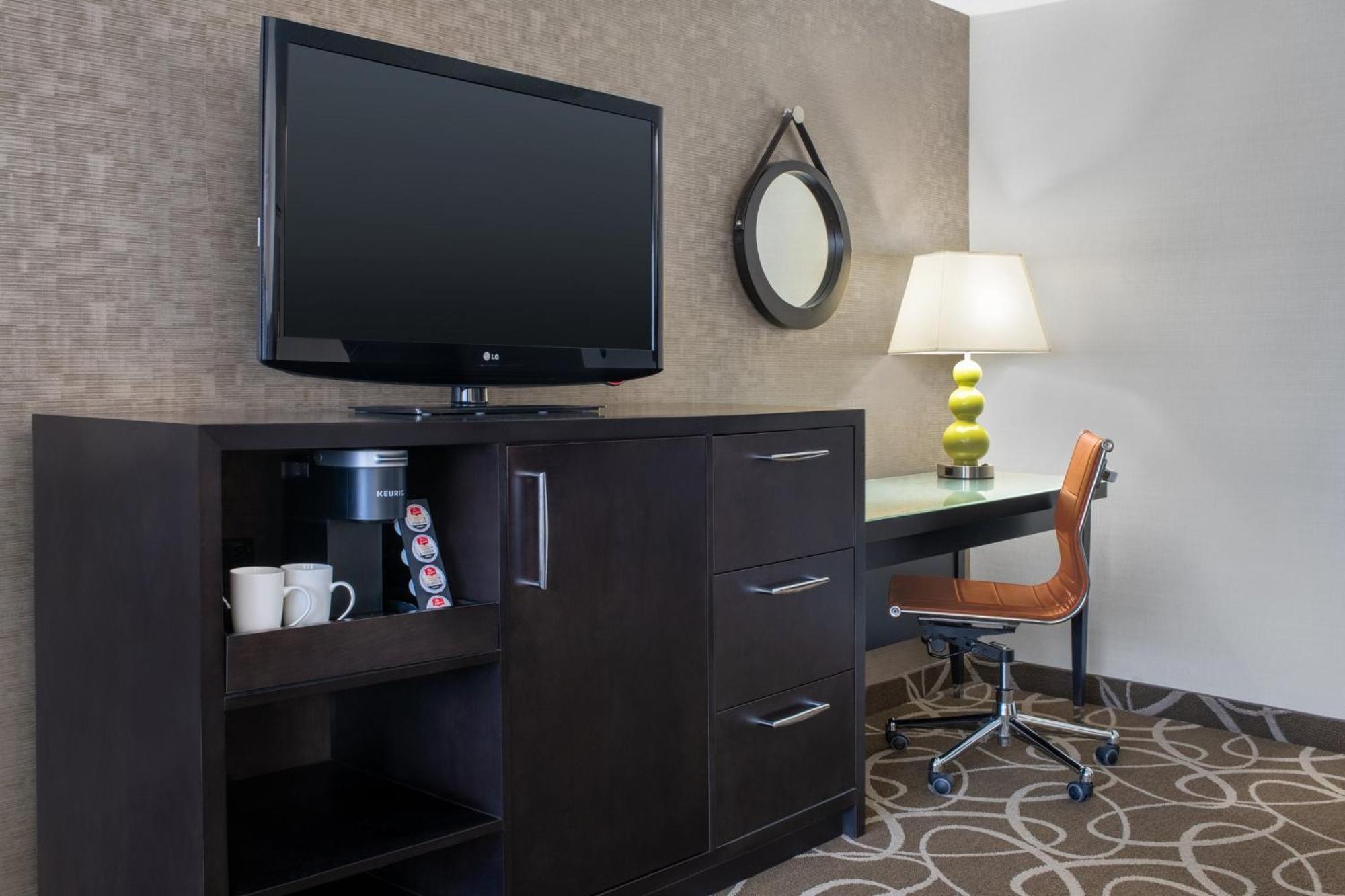 Hotel Crowne Plaza Kitchener-Waterloo By Ihg Exterior foto
